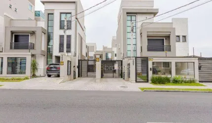 Sobrado com 4 dormitórios à venda, 200 m² por R$ 1.248.500,00 - Boqueirão - Curitiba/PR