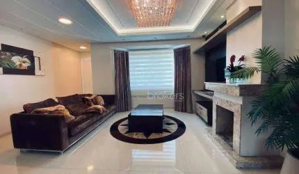 TRIPLEX COM ACABAMENTOS DE ALTO PADRÃO NO PINEVILLE!