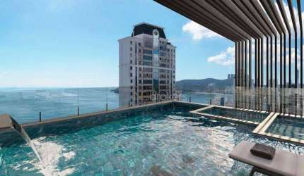 LÍNEA: A 30 METROS DA PRAIA EM BALNEÁRIO CAMBURIU!