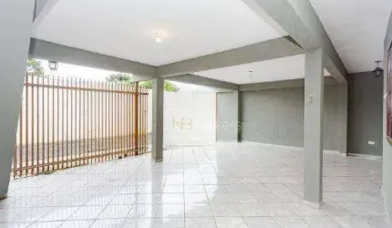 EM CONDOMÍNIO FECHADO – 3 QUARTOS E CHURRASQUEIRA COBERTA!