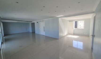 Lindo Apto com 4 quartos e 4 Vagas