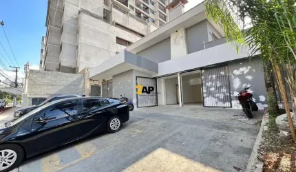 Ponto Comercial/Loja/Box para Aluguel em Santo Amaro