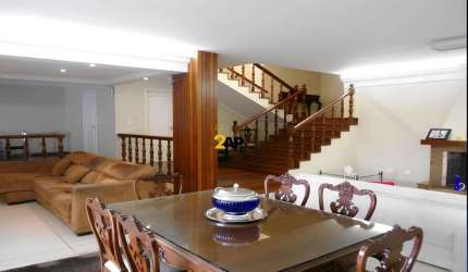 Casa de Luxo na Vila Inah: 4 Quartos, 4 Suítes, 6 Banheiros, 6 Vagas - São Paulo-SP - 544m²