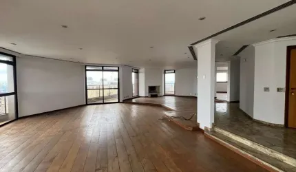 Apartamento Triplex na Vila Andrade: 4 quartos, 4 suítes, 7 banheiros, 4 vagas, 675 m² - São Paulo-SP.