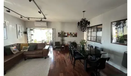 Imóvel Exclusivo em Pinheiros: Apartamento com 127m² e 3 Dormitórios à Venda em São Paulo-SP