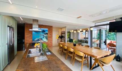 Cobertura Duplex mobiliada a venda no Brooklin, 3 suítes, 4 vagas com 265 m² .