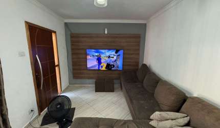 Casa à venda em São Paulo-SP: 2 quartos, 1 sala, 5 vagas de garagem! Aproveite essa oportunidade única!