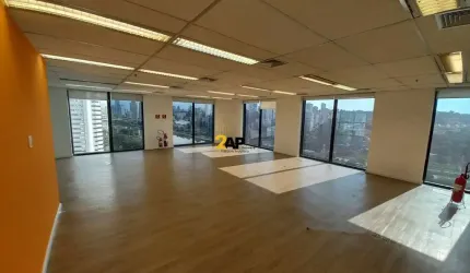 Sala comercial de alto padrão na Vila Almeida, São Paulo-SP: 7 salas, 3 banheiros, 5 vagas de garagem, 255m². Venda ou locação!