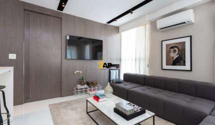 Apartamento para locação na Vila Nova Conceição, SP: 1 quarto, 1 suíte, 2 salas, 2 banheiros, 2 vagas de garagem, 74m².