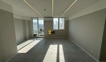 Aluguel de Sala Comercial de 35,41m² com Banheiro e Vaga de Garagem na Chácara Santo Antônio, São Paulo-SP