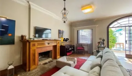 Imperdível casa à venda no Morumbi, São Paulo-SP - 4 quartos, 4 suítes, 3 salas, 6 banheiros, 6 vagas de garagem, 500m² de área.