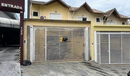 Sobrado à venda em São Paulo-SP, Jardim Peri Peri - 2 suítes, 1 sala, 3 banheiros, 2 vagas de garagem, 64,00m².