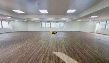 Sala Comercial de 204m² a venda e locação na Berrini, São Paulo-SP - 3 Banheiros e 4 Vagas de Garagem!