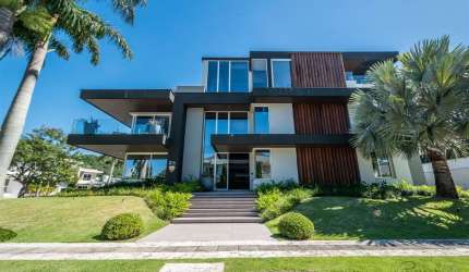 Casa em condomínio fechado com 7 quartos à venda na Rua Dos Peixes Lua, Jurerê Internacional, Florianópolis por R$ 24.000.000