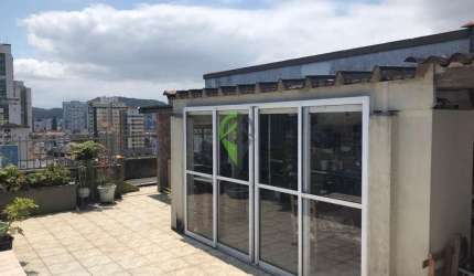 Apartamento Cobertura-Cobertura Duplex em Localização Privilegiada!  Localização: Próximo da Faculdade do Santa Cecília e Comércios em Geral