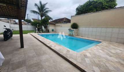 Encantadora Casa com Piscina em São Vicente