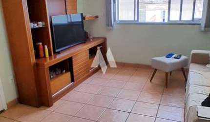 Apartamento no Gonzaga - com 02 quartos