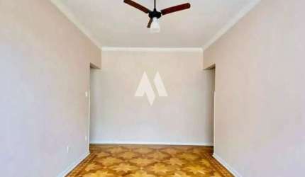 Apartamento Amplo e Reformado- pronto para morar - 03 Quartos na AV.: Ana Costa próximo a Rua Carvalho de Mendonça