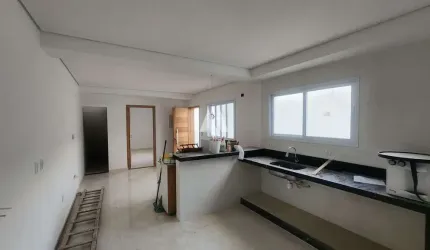 Casa Padrão, sobreposta baixa, nova, 2 dormitórios, 2 banheiros, 1 vaga - Radio Clube, - Santos/SP