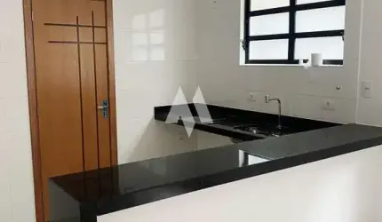 Casa Sobreposta Baixa 3 quartos e suítes, 2 vagas - Embaré / Santos