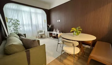 Apartamento á venda  02 dormitórios 1 suíte  com vista para o mar em Santos/Sp