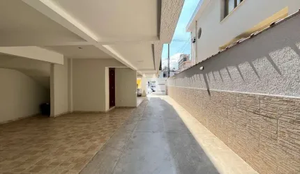 Casa  Alta 2 dormitórios com 2 suítes e garagem - em Campo Grande, Santos/SP