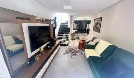 Casa sobreposta no bairro da  Aparecida, Santos/SP, Grande oportunidade.