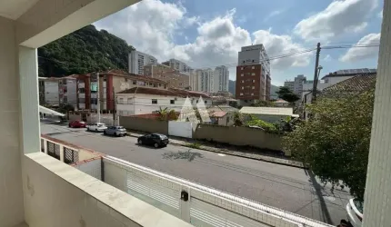 Apartamento  no Marapé – 3 Dormitórios, Varanda e 03 quadras da praia
