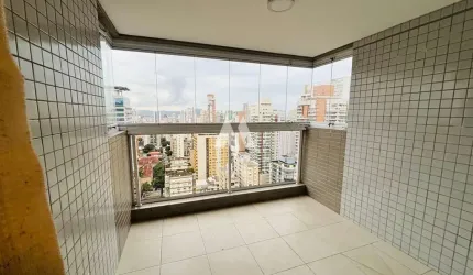 Apartamento com 2 dormitórios e 2 suítes com vaga - Gonzaga / Santos