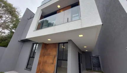 Sobrado 3Q, sendo 2 suítes, amplo terraço