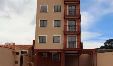 Apto 2 dormitórios, sacada com churrasqueira e terraço