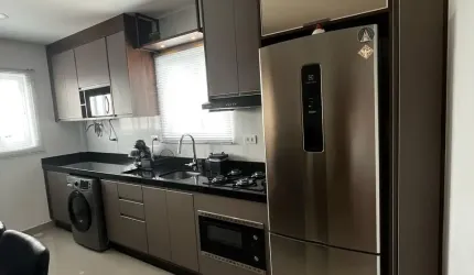 Excelente apto 2Q finamente mobiliado, aquec a gás sacada com churrasq