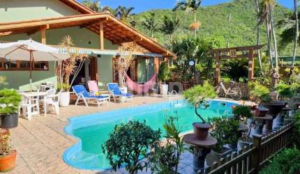Casa à venda, 250 m² - Armação do Pântano do Sul - Florianópolis/SC