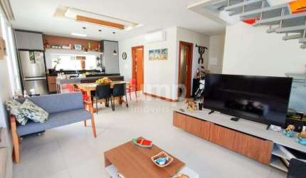 Casa com 3 dormitórios à venda, 165 m², próxima a praia - Rio Tavares - Florianópolis/SC