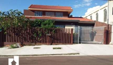 Casa com 4 quartos à venda no Quississana, São José dos Pinhais , 250 m2 por R$ 650.000