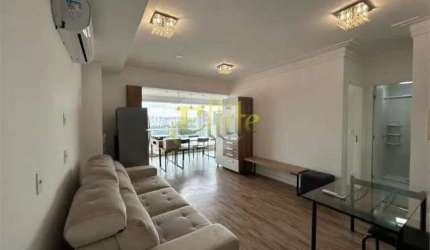 Apartamento mobiliado para locação e venda no Brooklin, São Paulo.