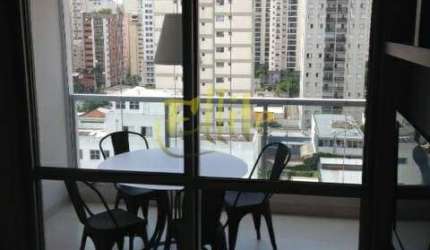 Apartamento mobiliado com 1 dormitório para comprar na região de Moema em São Paulo, à 900 metros da estação Moema!