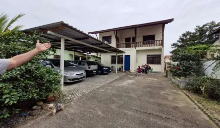 Casa para Venda em Navegantes, São Pedro, 5 dormitórios, 2 suítes, 3 banheiros, 3 vagas