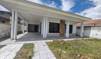 Casa a venda no centro de Navegantes SC