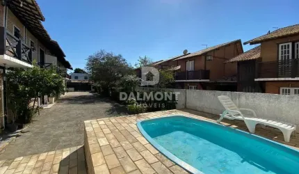 Peró - Cabo Frio - Casa Duplex com 3 quartos em condomínio com piscina