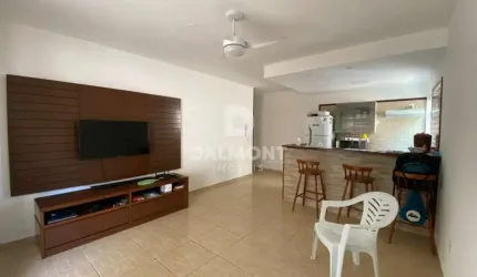 Péro - Cabo Frio - Apartamento com 3 quartos em condomínio em frente a Praia do Peró.