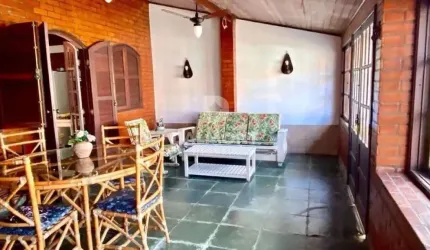 Praia do Siqueira - Cabo Frio/RJ  - Casa em condomínio fechado com uma ótima localização