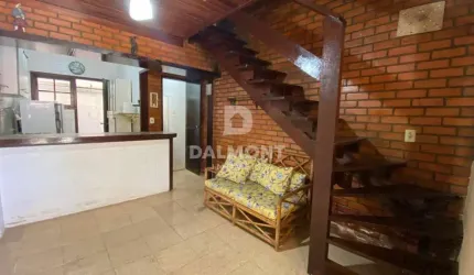 Peró - Cabo Frio - Casa triplex em condomínio fechado
