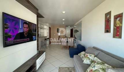 Oportunidade na Prainha - Apartamento com dois quartos, uma suíte - Mobiliado a Poucos da Praia