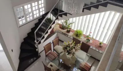 Casa no Bairro Sobradinho  -  Feira de Santana