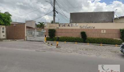 Casa de Condominio em Tomba  -  Feira de Santana