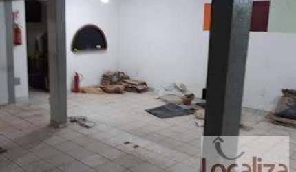 Casa Comercial em Capuchinhos  -  Feira de Santana
