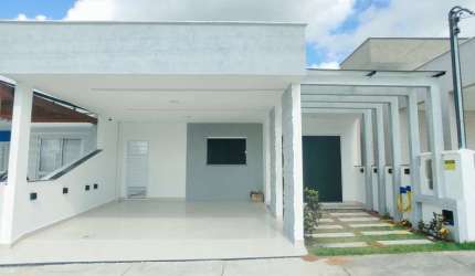 Casa de Condominio em Registro  -  Feira de Santana