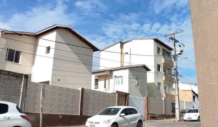 Casa de Condominio em Serraria Brasil  -  Feira de Santana