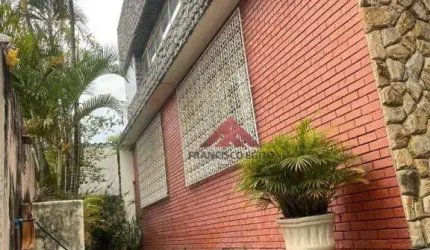 Casa com 5 quartos à venda           por  820.000 - Centro - Niterói-RJ
